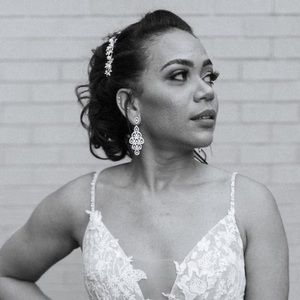 Meet your Posher, Aline